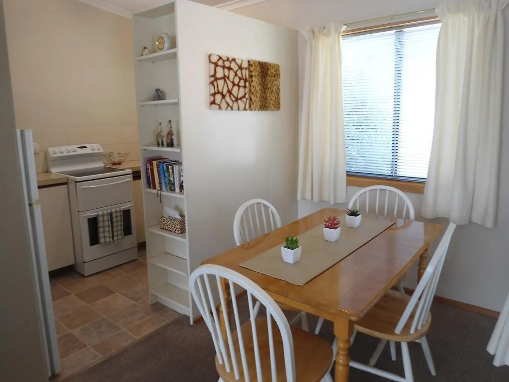 Ashwood Apartments - Lindisfarne Hobart 0*,  Austrália