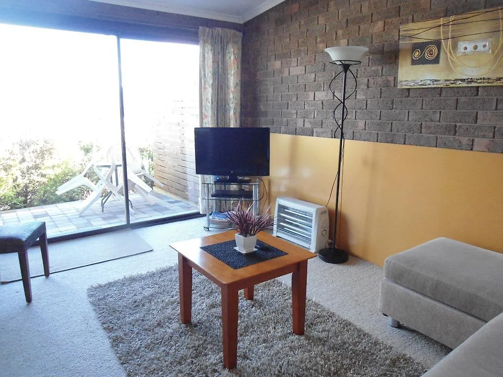 Ashwood Apartments - Lindisfarne Hobart